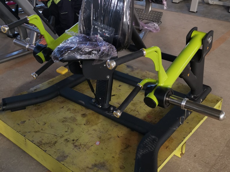 Plate-Loaded Shrug Machine 7 Plate-Loaded Shrug Machine 7