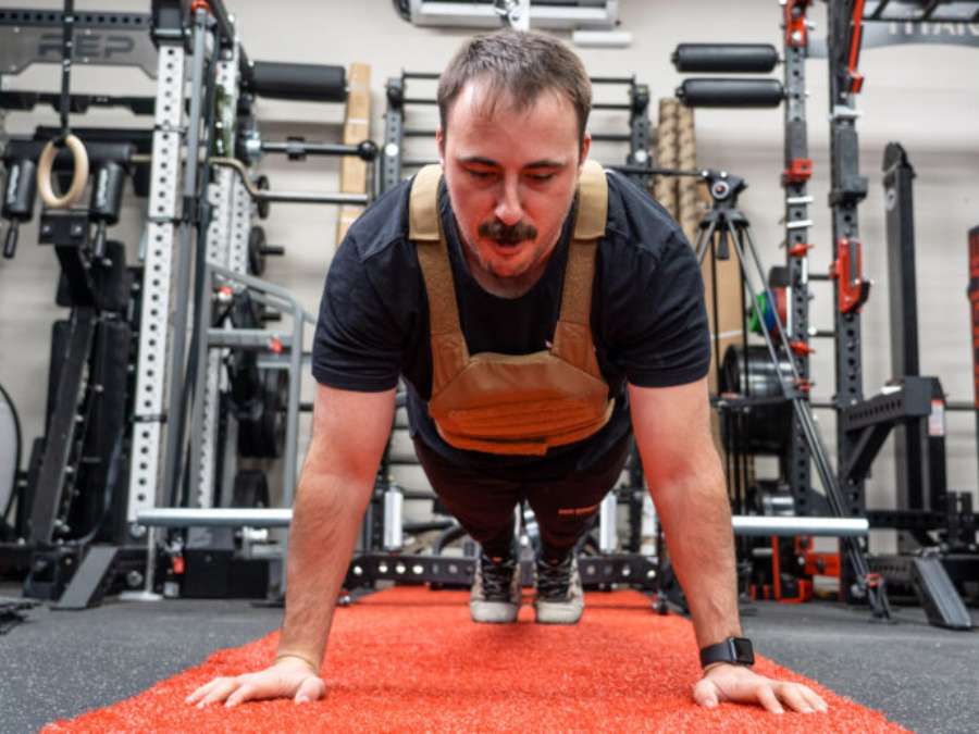 The Ultimate Weight Vest Buying Guide 4 The Ultimate Weight Vest Buying Guide 4