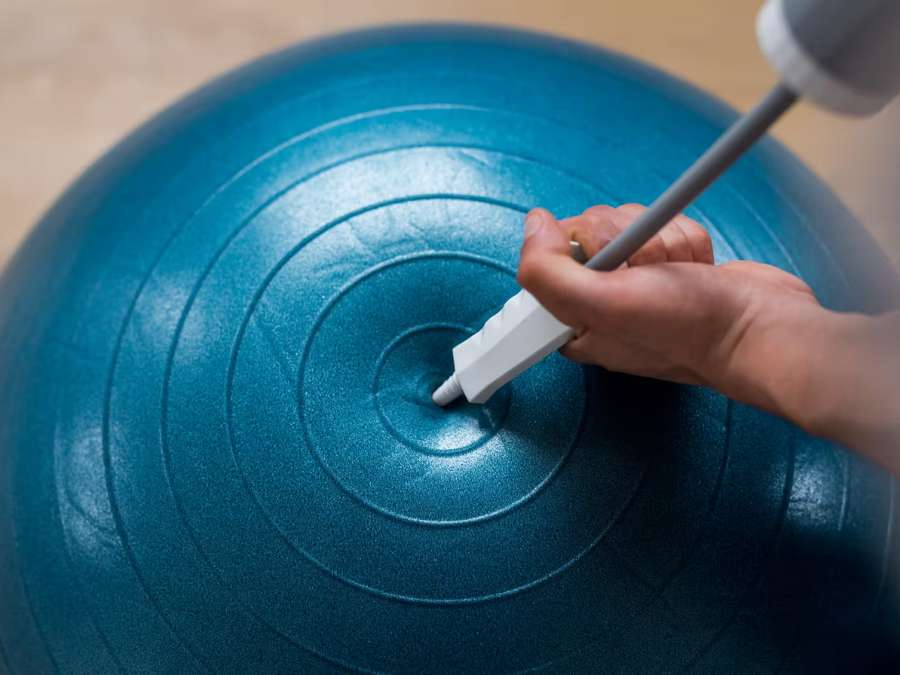 The Essential Fitness Ball Buying Guide 2 The Essential Fitness Ball Buying Guide 2