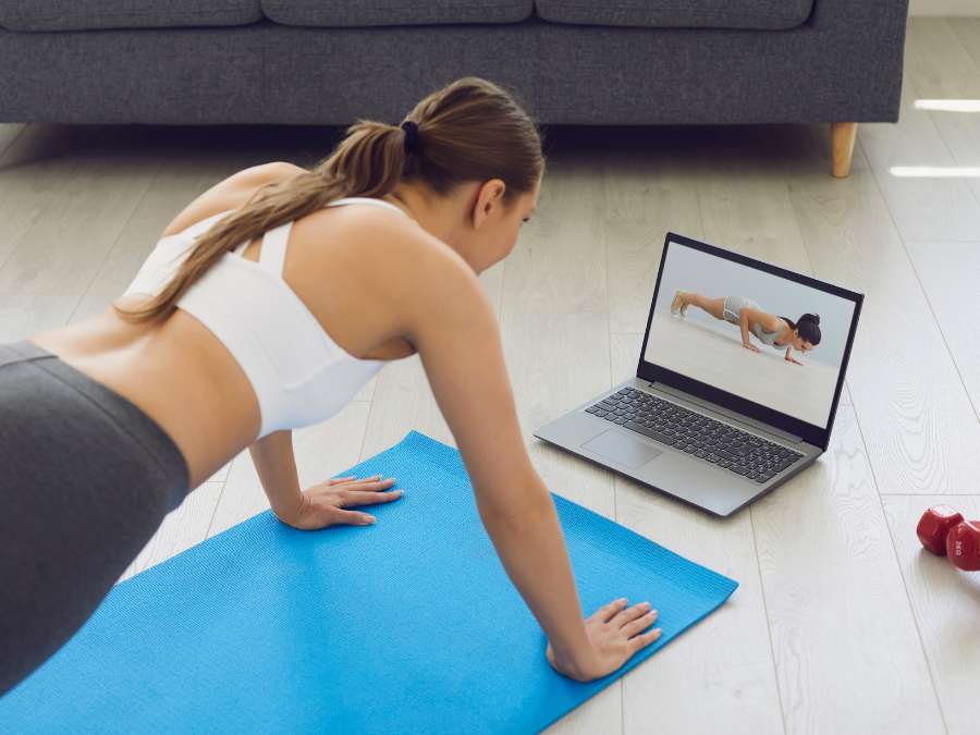 The Essential Fitness Ball Buying Guide 6 The Essential Fitness Ball Buying Guide 6