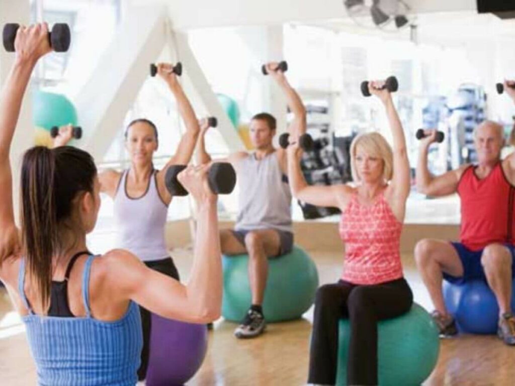Top 5 Reasons to Try a Group Fitness Class - Elevate Fitness