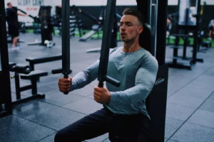 Vous devriez utiliser des machines de gym pour développer vos muscles 12