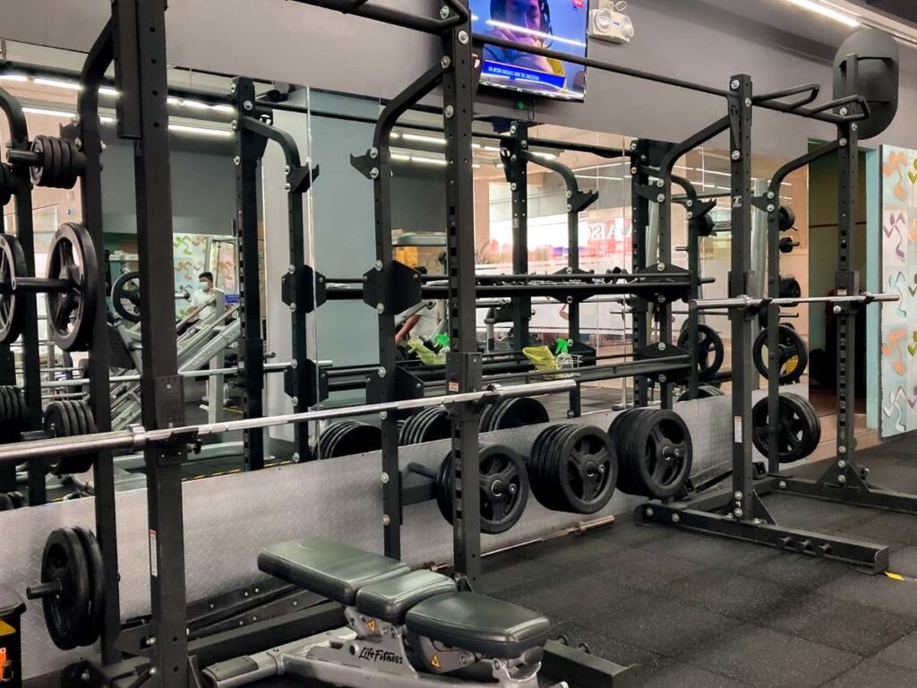 8 Space-Saving Gym Layout Design Ideas 2