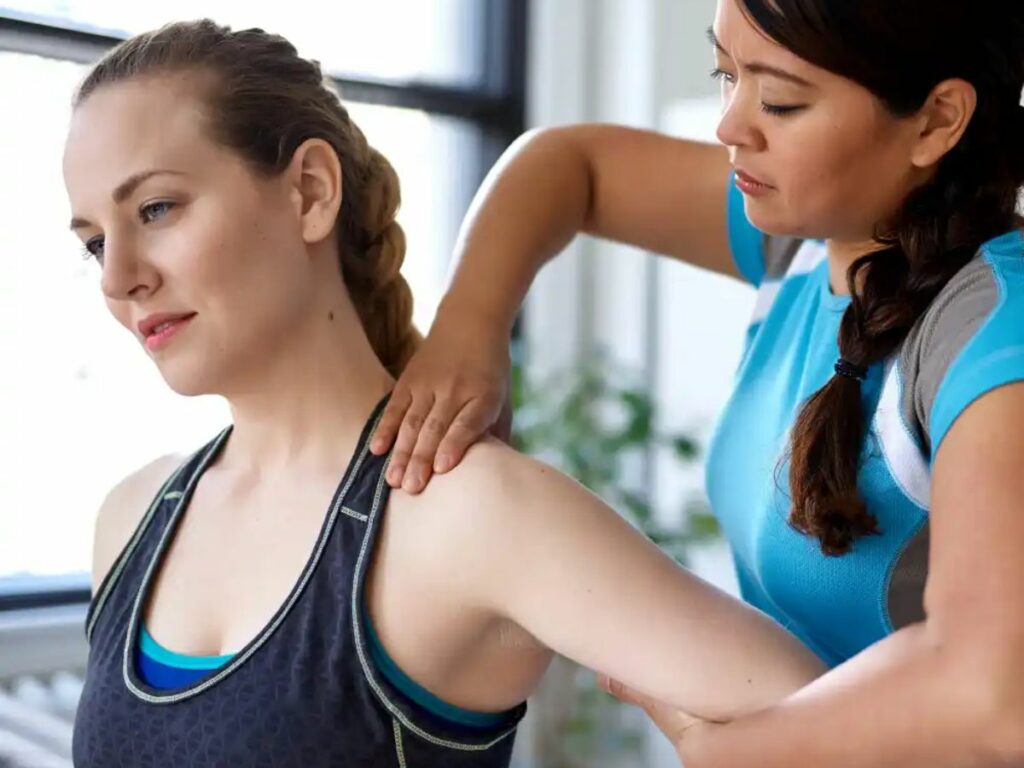 Is Your Gym Workout Affecting Your Shoulder? 4
