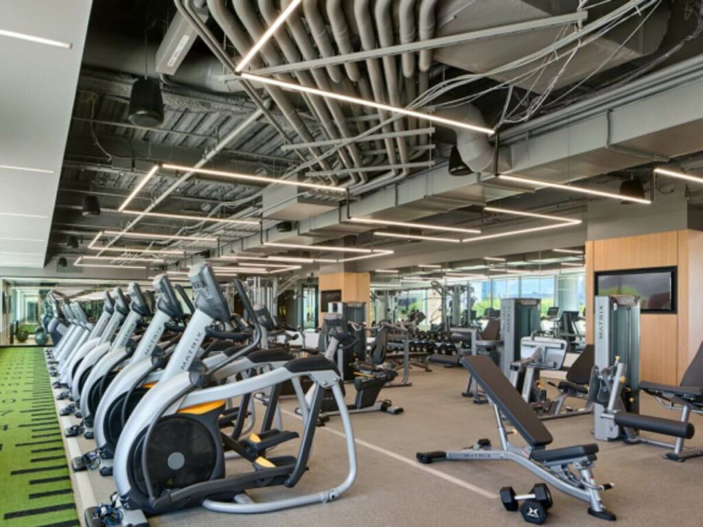 Perfect Ceiling Design to Elevate Your Gym Space 4