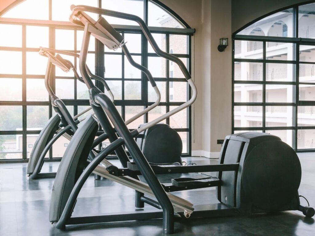 Elliptical Vs Treadmill: What'S The Difference 2 Elliptical Vs Treadmill: What'S The Difference 2